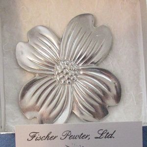 Fischer Pewter LTD.  paperweight